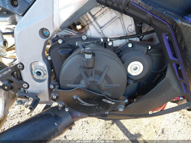 2023 APRILIA RSV4 ZD4KYUA00PS000655 Photo 7
