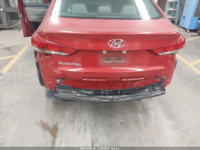 5NPD84LF7HH038213 Hyundai ELANTRA SE