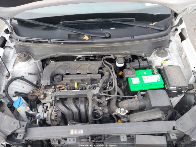 2022 HYUNDAI VENUE KMHRB8A36NU151638 Photo 9