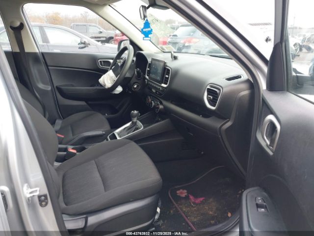 2022 HYUNDAI VENUE KMHRB8A36NU151638 Photo 4
