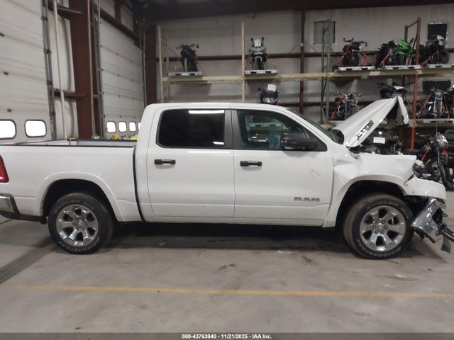 43763940 :رقم المزاد ، 1C6SRFFP5SN559692 vin ، 2025 Ram 1500 Big Horn  4x4 5'7 Box مزاد بيع