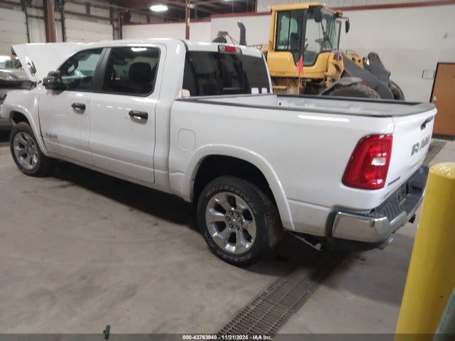 43763940 :رقم المزاد ، 1C6SRFFP5SN559692 vin ، 2025 Ram 1500 Big Horn  4x4 5'7 Box مزاد بيع