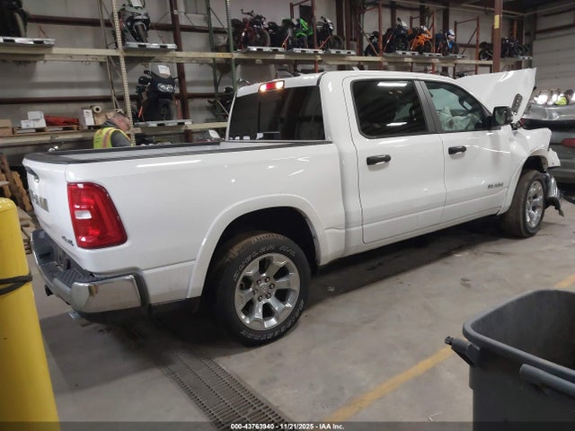 43763940 :رقم المزاد ، 1C6SRFFP5SN559692 vin ، 2025 Ram 1500 Big Horn  4x4 5'7 Box مزاد بيع