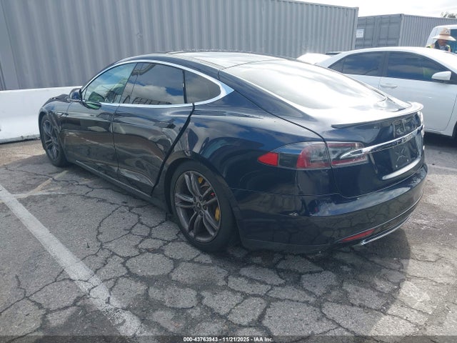 2013 TESLA MODEL S 5YJSA1DNXDFP06014 Photo 2
