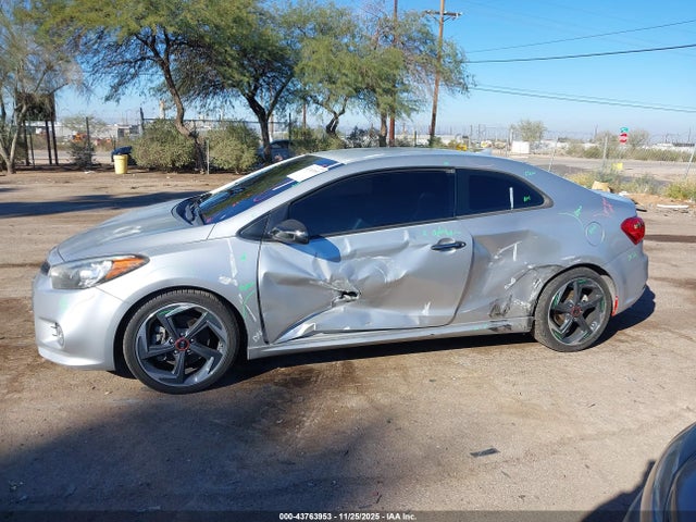 KIA Forte Koup Sx 2016 KNAFZ6A35G5604584 Image 6
