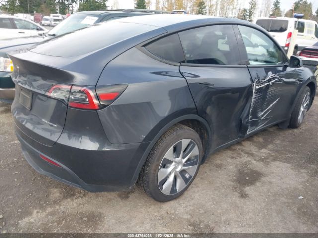 2024 TESLA MODEL Y 7SAYGDEE4RF065655 Photo 3