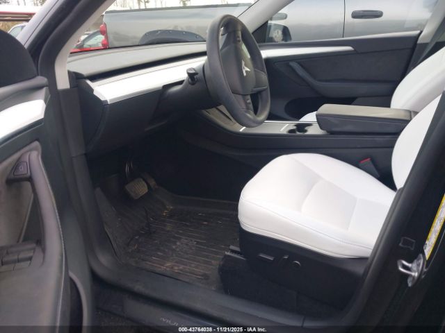2024 TESLA MODEL Y 7SAYGDEE4RF065655 Photo 4
