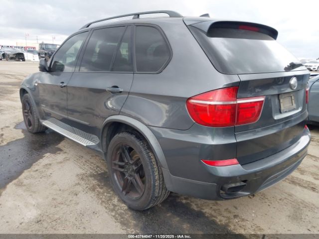 2011 BMW X5 5UXZV8C55BL419718 Photo 2