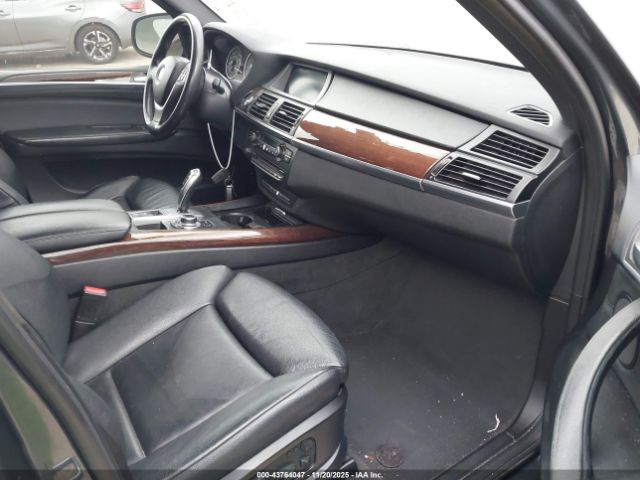 2011 BMW X5 5UXZV8C55BL419718 Photo 4