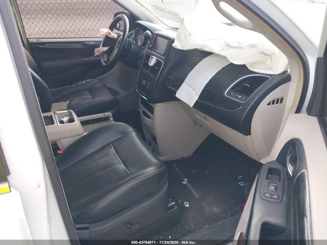 2014 Chrysler Town & Country Touring-l მანქანა იყიდება აუქციონზე, vin: 2C4RC1CG7ER425757, აუქციონის ნომერი: 43764071