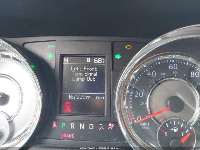 2014 Chrysler Town & Country Touring-l მანქანა იყიდება აუქციონზე, vin: 2C4RC1CG7ER425757, აუქციონის ნომერი: 43764071
