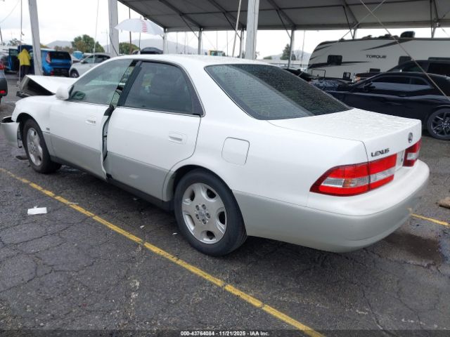 2000 LEXUS ES 300 JT8BF28G1Y0266416 Photo 2