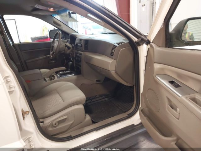 2007 JEEP GRAND CHEROKEE 1J8GR48K97C580917 Photo 4