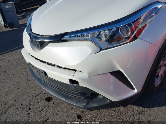 JTNKHMBXXK1026651 Toyota C-HR LE