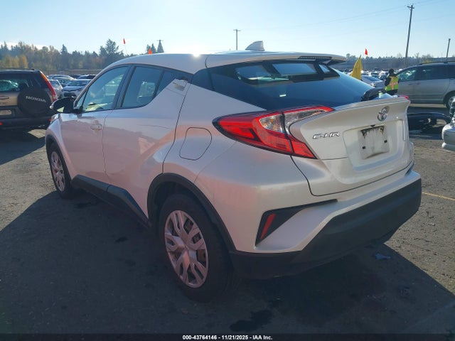JTNKHMBXXK1026651 Toyota C-HR LE