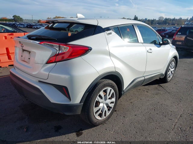 JTNKHMBXXK1026651 Toyota C-HR LE