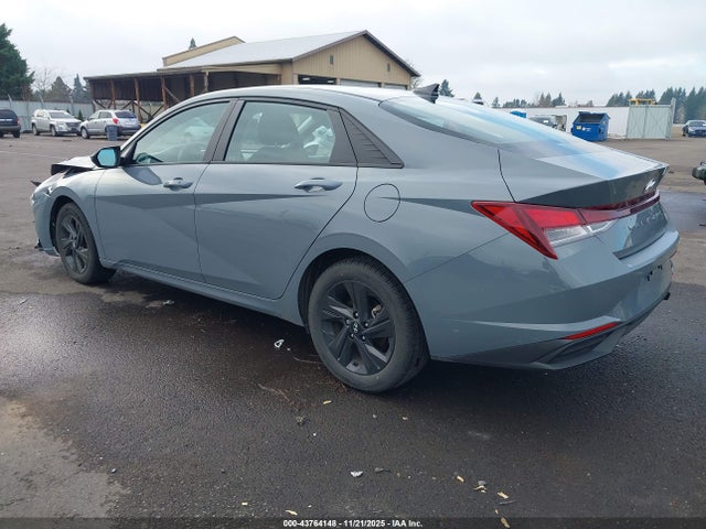 KMHLM4AG3MU155866 Hyundai ELANTRA SEL
