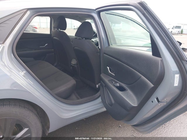 KMHLM4AG3MU155866 Hyundai ELANTRA SEL