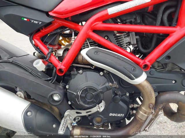ZDMMADBM3HB001797 Ducati Monster 797