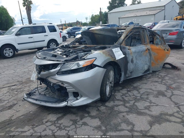 4T1BZ1HK7JU005924 Toyota Camry Xle V6