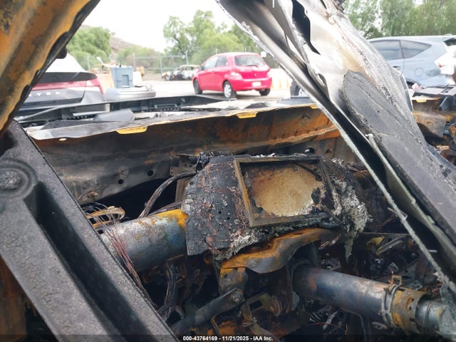 4T1BZ1HK7JU005924 Toyota Camry Xle V6