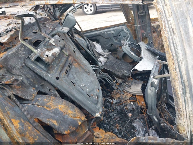 4T1BZ1HK7JU005924 Toyota Camry Xle V6
