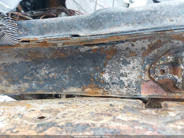 4T1BZ1HK7JU005924 Toyota Camry Xle V6