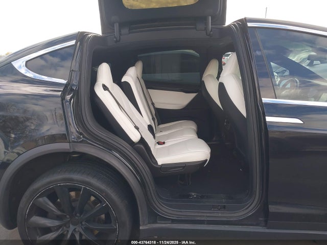 5YJXCDE23LF285242 Tesla Model X Long Range Dual Motor All-wheel Drive/long Range Plus Dual Motor All-wheel Drive