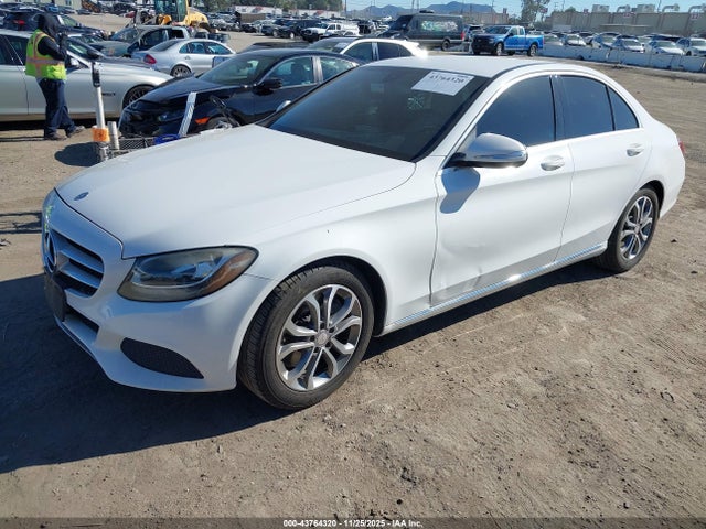 Mercedes-Benz C 300 2015 55SWF4JB5FU066746 Image 2