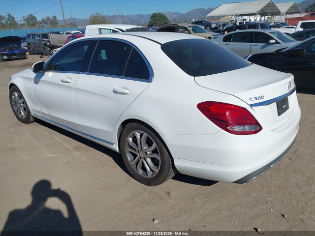 Mercedes-Benz C 300 2015 55SWF4JB5FU066746 Image 3
