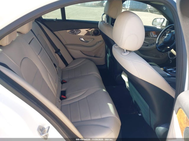 Mercedes-Benz C 300 2015 55SWF4JB5FU066746 Image 8