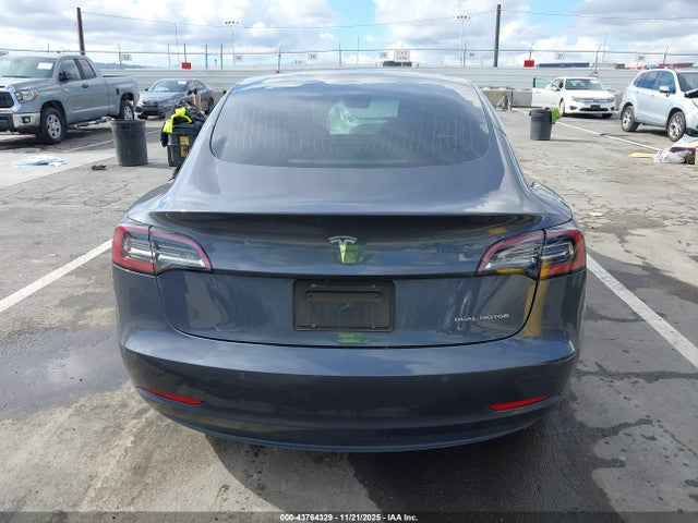 43764329 :رقم المزاد ، 5YJ3E1EBXKF191736 vin ، 2019 Tesla Model 3 Long Range/performance مزاد بيع