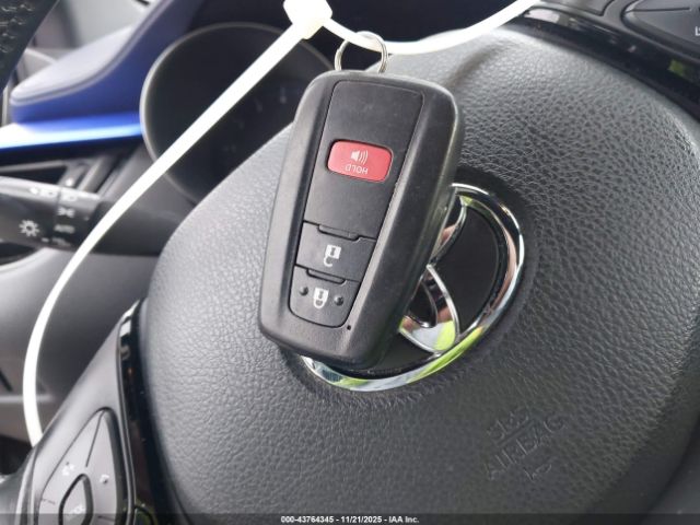 2020 TOYOTA C-HR JTNKHMBX9L1089418 Photo 10