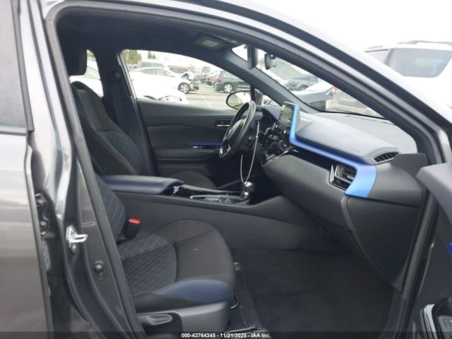 2020 TOYOTA C-HR JTNKHMBX9L1089418 Photo 4