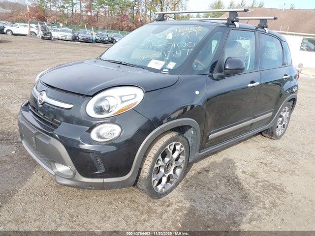 2014 FIAT 500L ZFBCFADH7EZ007082 Photo 1