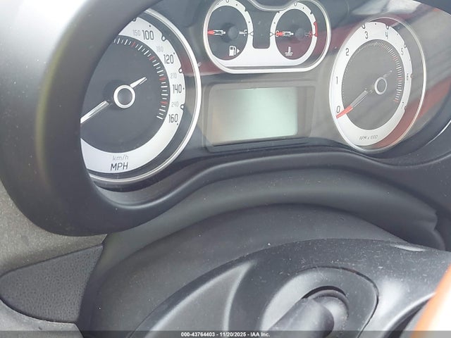 2014 FIAT 500L ZFBCFADH7EZ007082 Photo 6