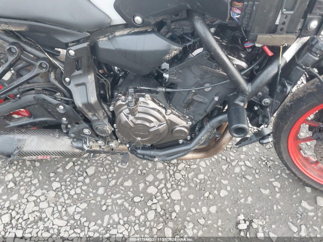 JYARM27EXKA005112 Yamaha MT07