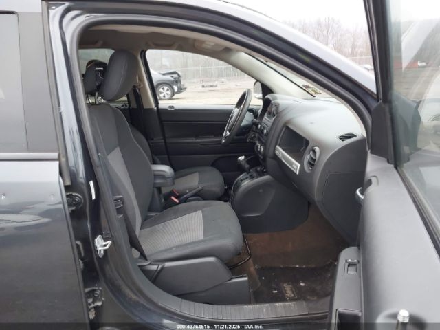 2014 JEEP COMPASS 1C4NJDBB1ED751956 Photo 4