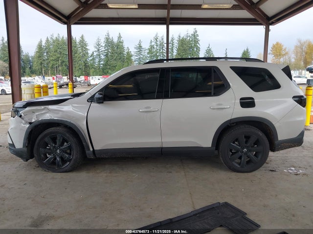 5FNYG1H98SB144598 Honda Pilot Black Edition