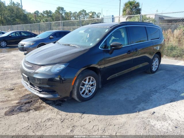 2020 CHRYSLER VOYAGER 2C4RC1DG6LR168425 Photo 1