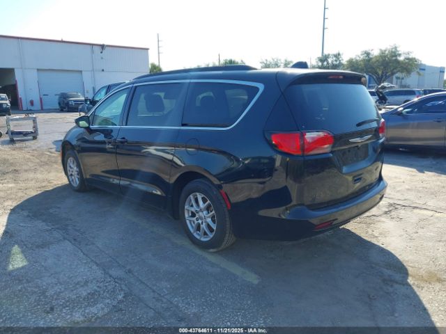 2020 CHRYSLER VOYAGER 2C4RC1DG6LR168425 Photo 2