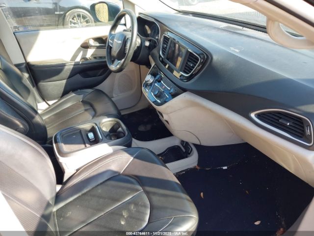 2020 CHRYSLER VOYAGER 2C4RC1DG6LR168425 Photo 4