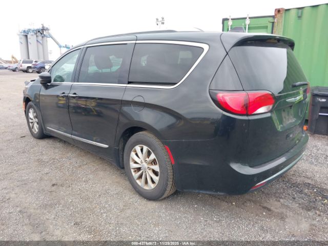 2019 CHRYSLER PACIFICA 2C4RC1BG2KR541347 Photo 2