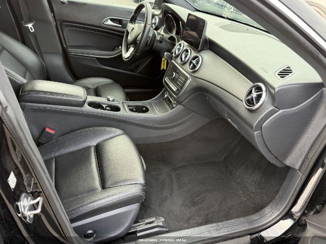 2018 MERCEDES-BENZ CLA 250 WDDSJ4EB5JN679622 Photo 4