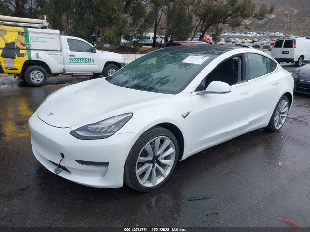 2019 TESLA MODEL 3 5YJ3E1EA1KF466532 Photo 1