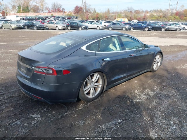 2015 TESLA MODEL S 5YJSA1H21FF095177 Photo 3