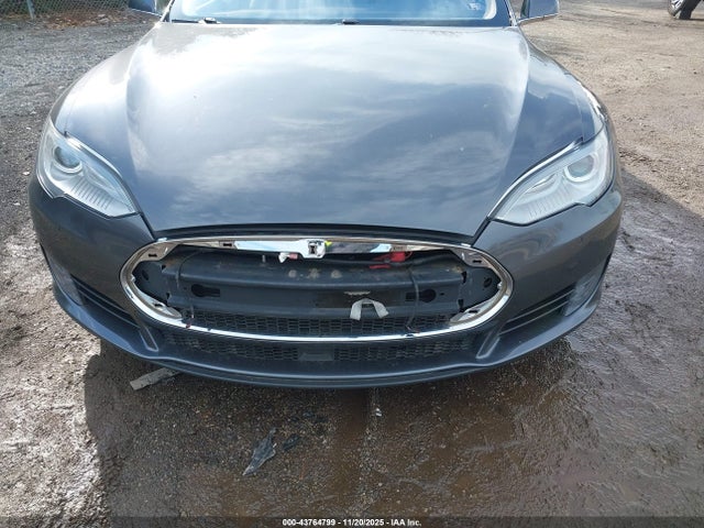 2015 TESLA MODEL S 5YJSA1H21FF095177 Photo 5