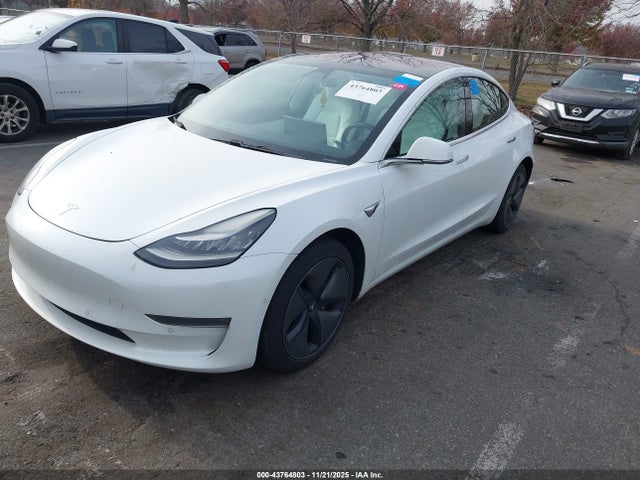 2018 TESLA MODEL 3 5YJ3E1EB6JF100184 Photo 1