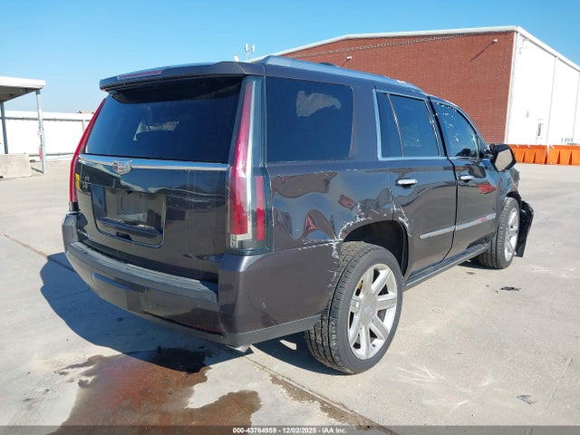 2018 CADILLAC ESCALADE 1GYS4CKJ4JR188923 Photo 3