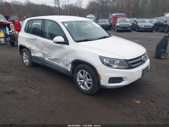 2012 VOLKSWAGEN TIGUAN WVGBV7AX3CW517806